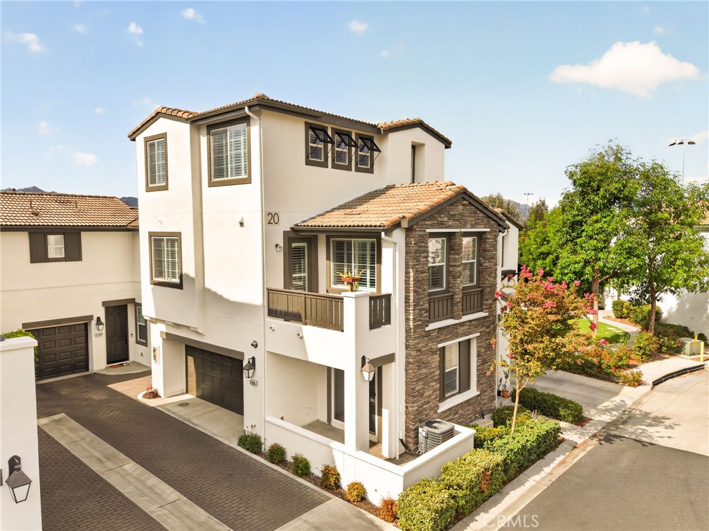 31865 Calle Luz