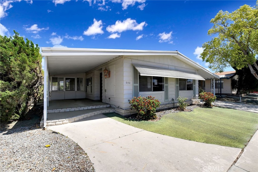 650 Seville Drive