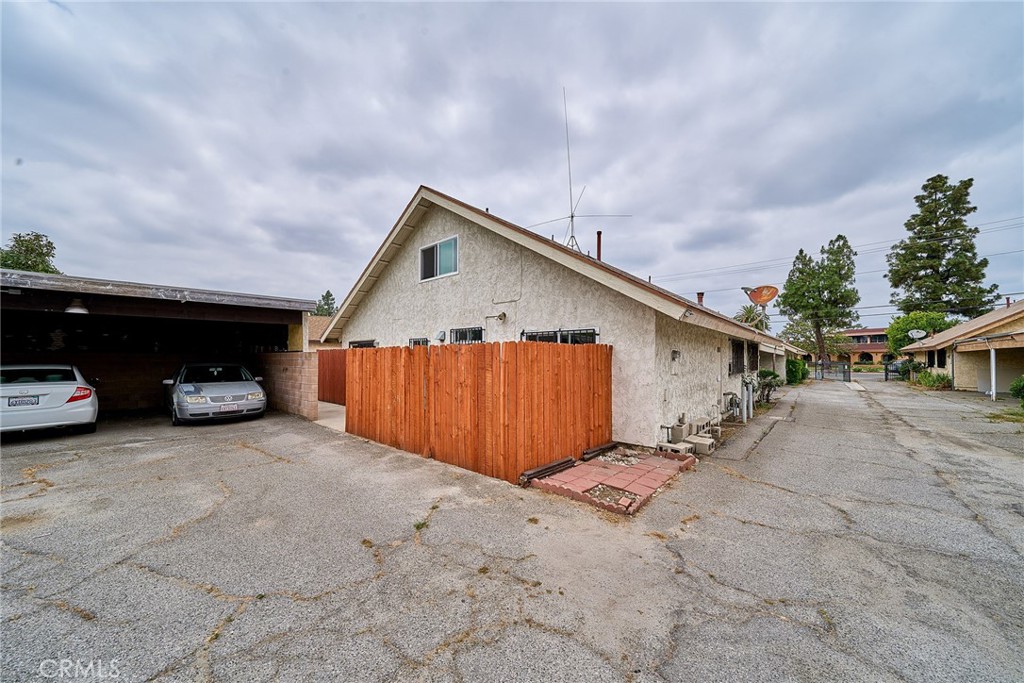 3852 Baldwin Park