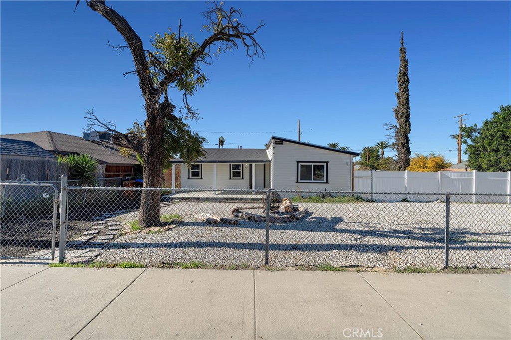 415 Santa Fe