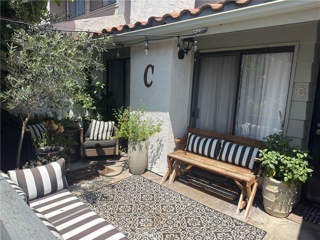 7322 Bright Avenue