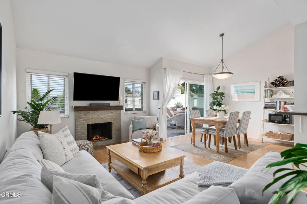 1280 Seacliff Court