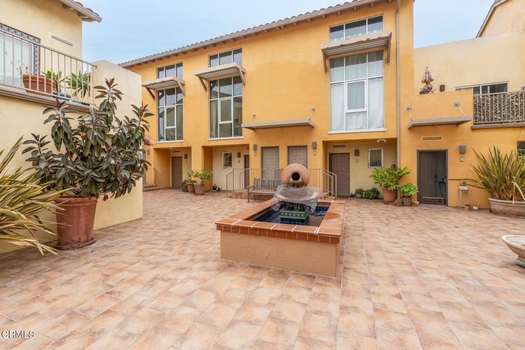 285 Ventura Avenue