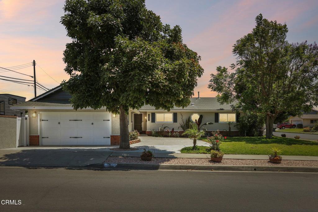 2042 Dunnigan Street