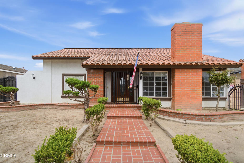 1131 Camelot Way