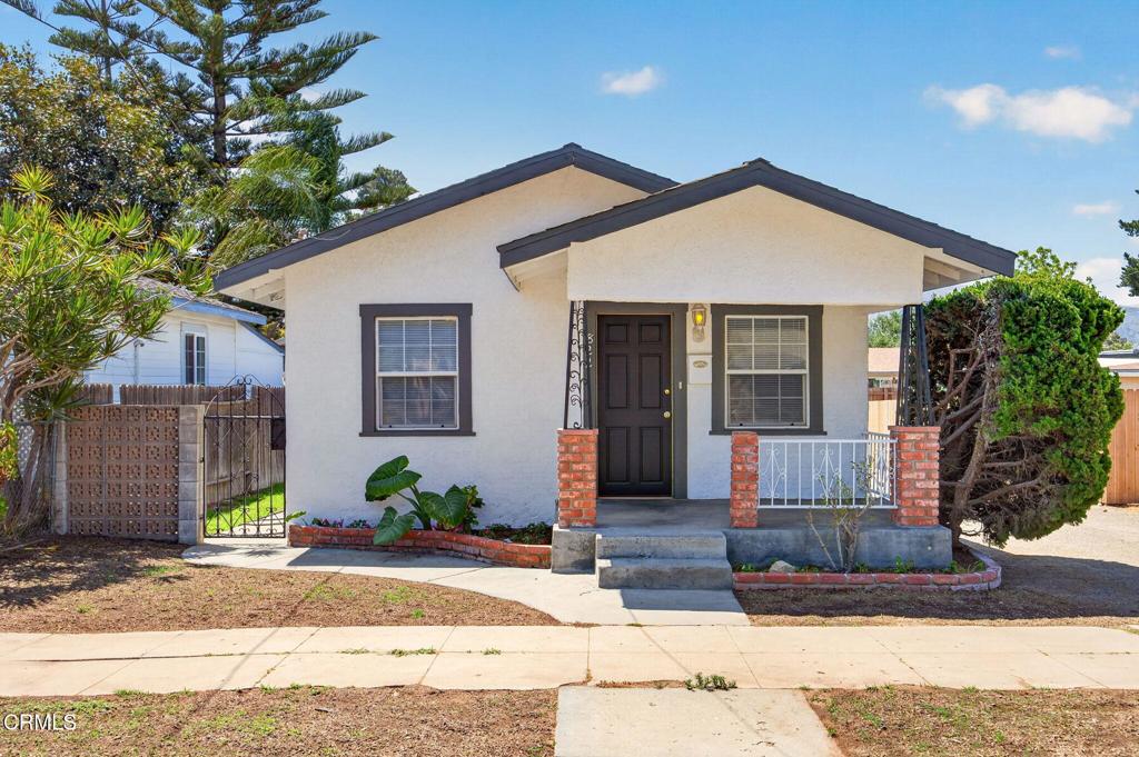 822 Pleasant Street