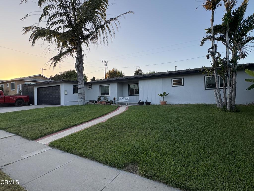 2547 Dumetz Street