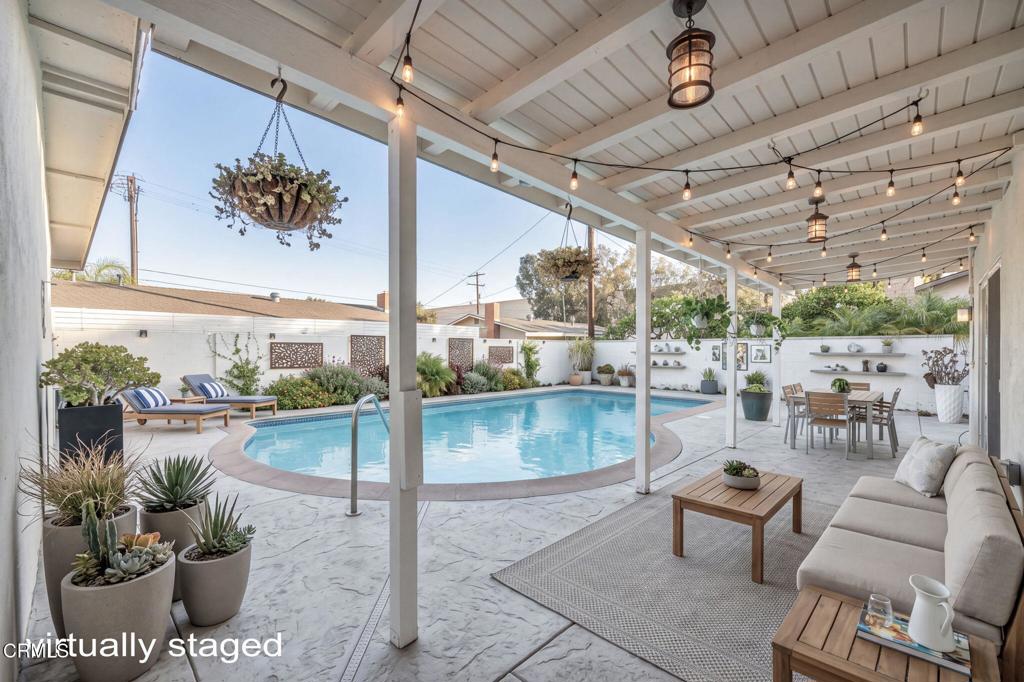 1313 Crestlane Place