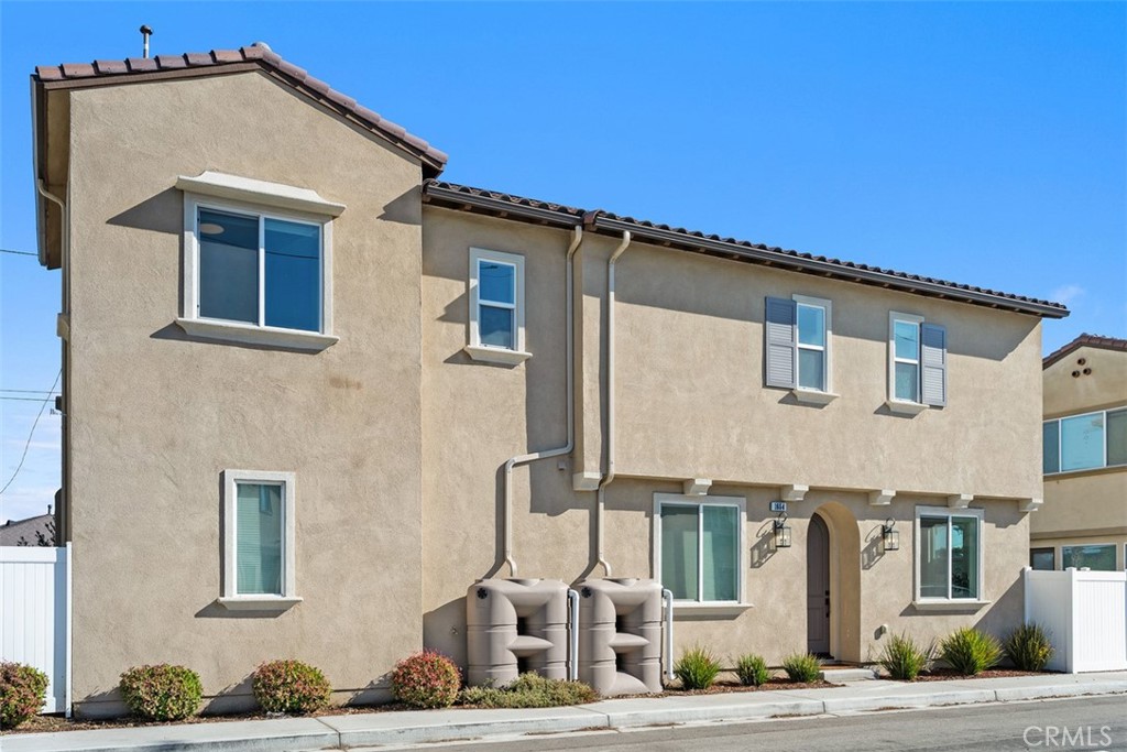 1654 Plaza Del Amo