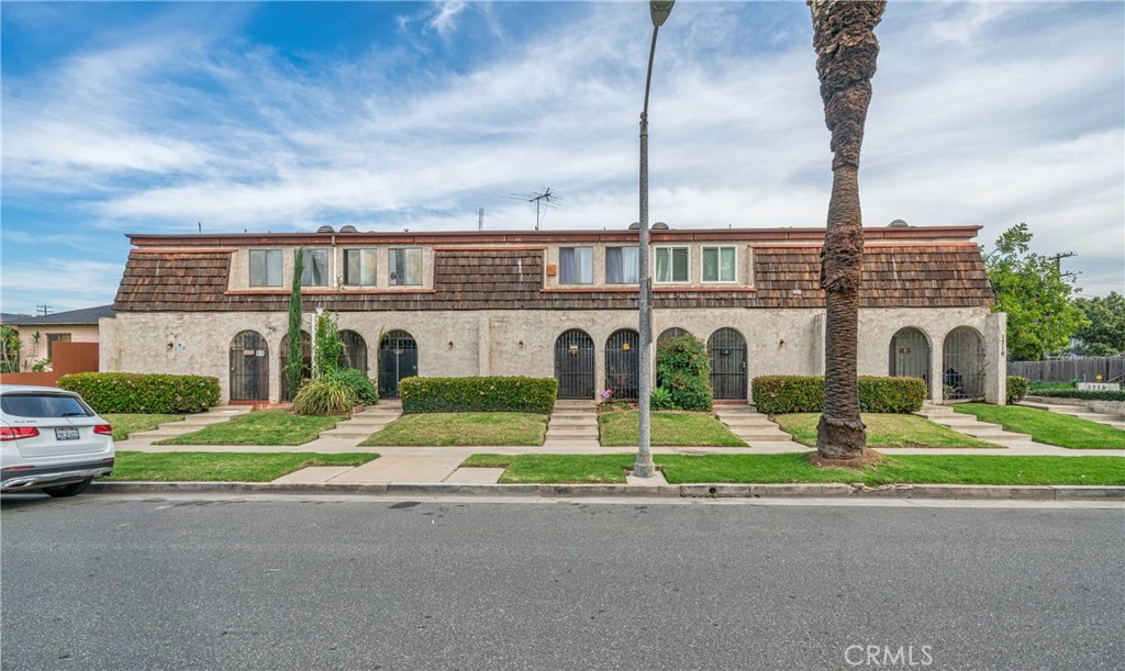 1716 2nd Street