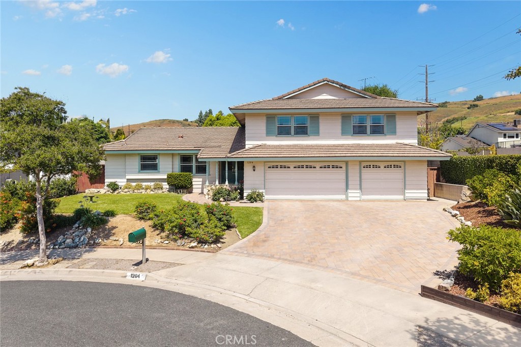 1204 Birchcrest Avenue