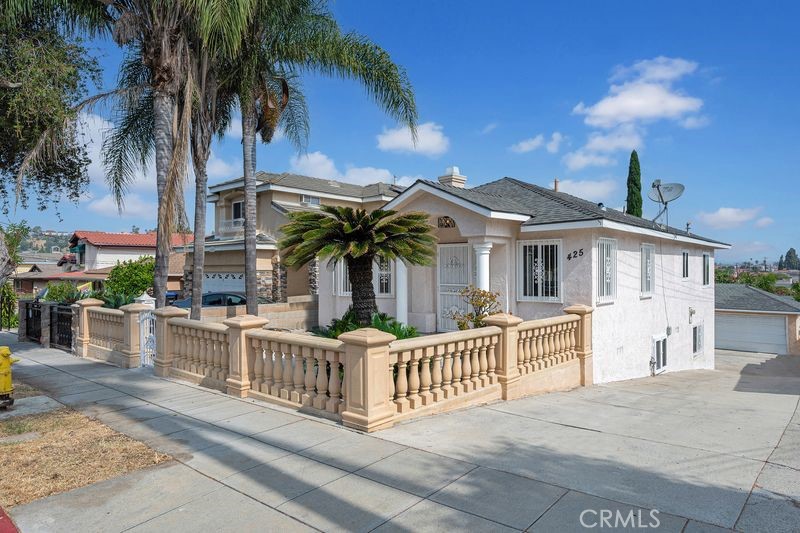 425 Graves Ave