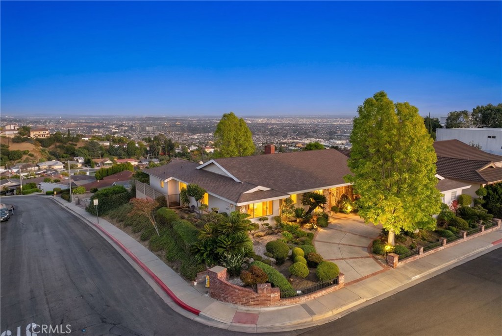 860 Ridgecrest