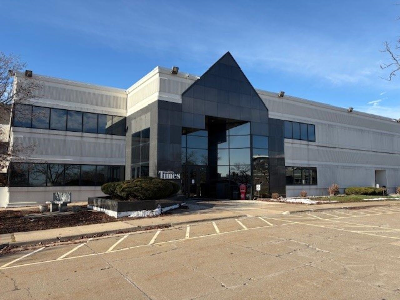 500 E 3rd Street