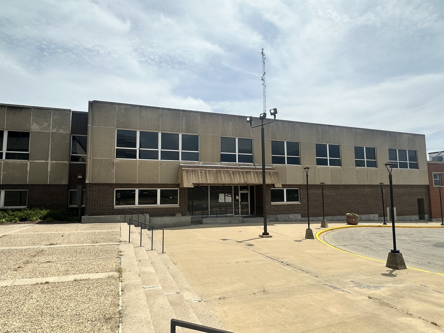 6 Dearborn Square