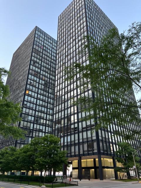 880 Lake Shore Drive
