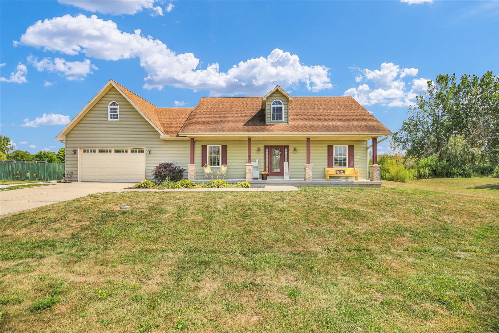 48 Nightingale Circle