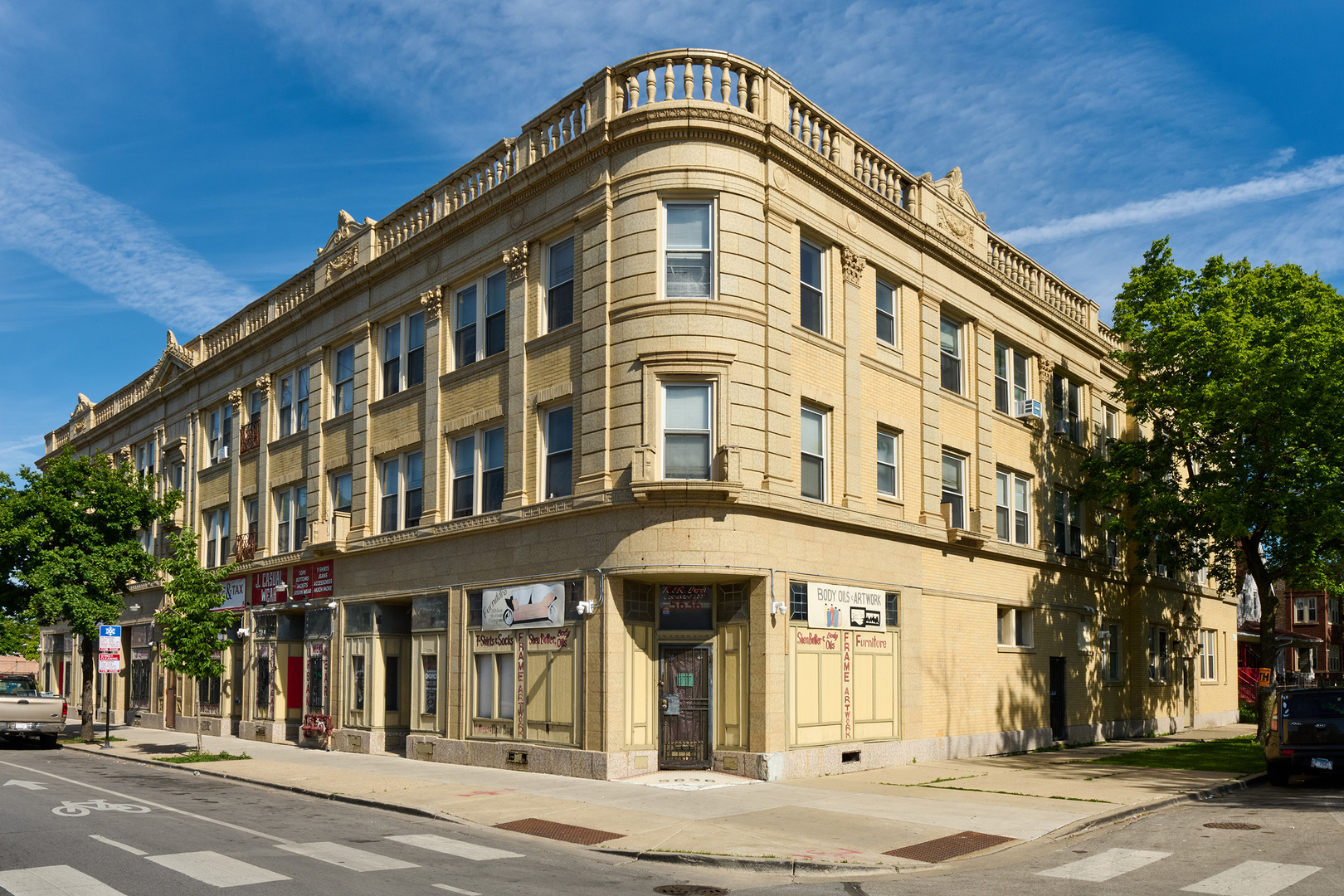 5636-48 Division Street