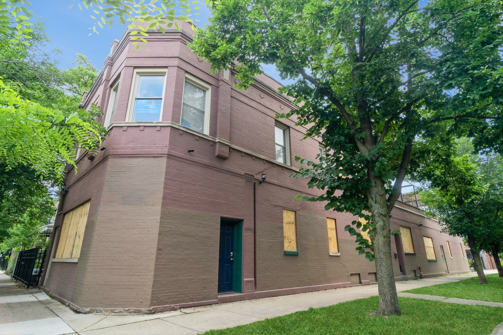 3659 Palmer Street