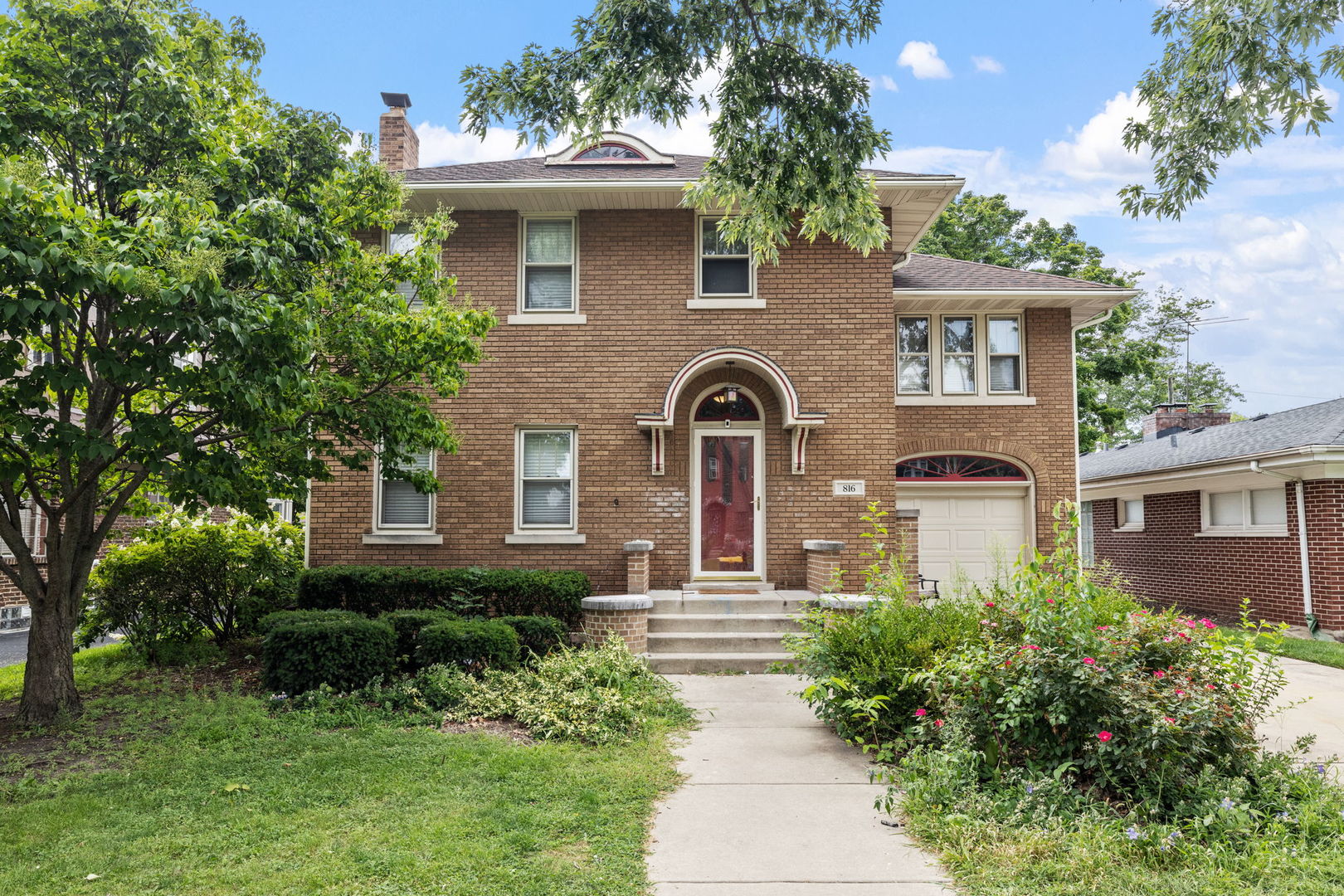 816 Sherwood Place