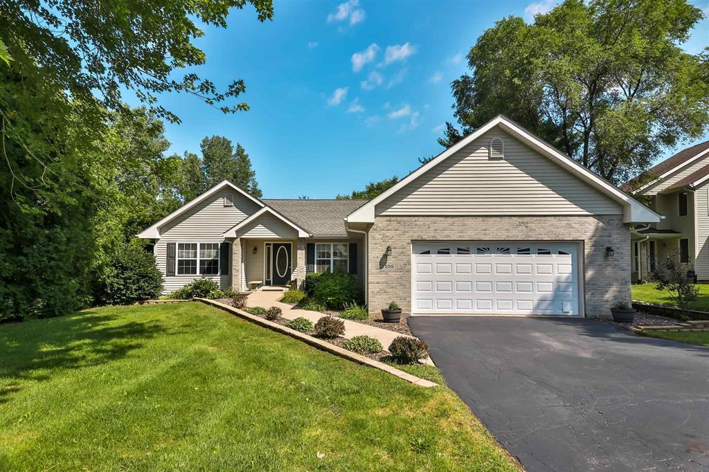 105 THORNHILL Drive
