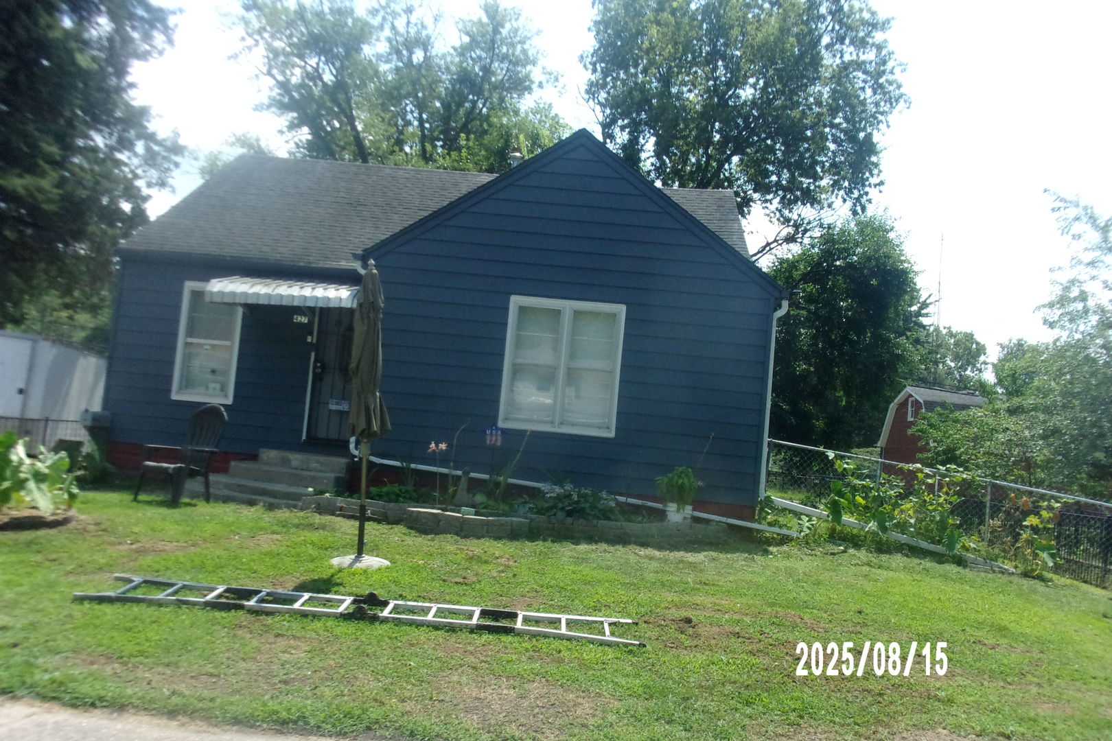 427 Oak Street