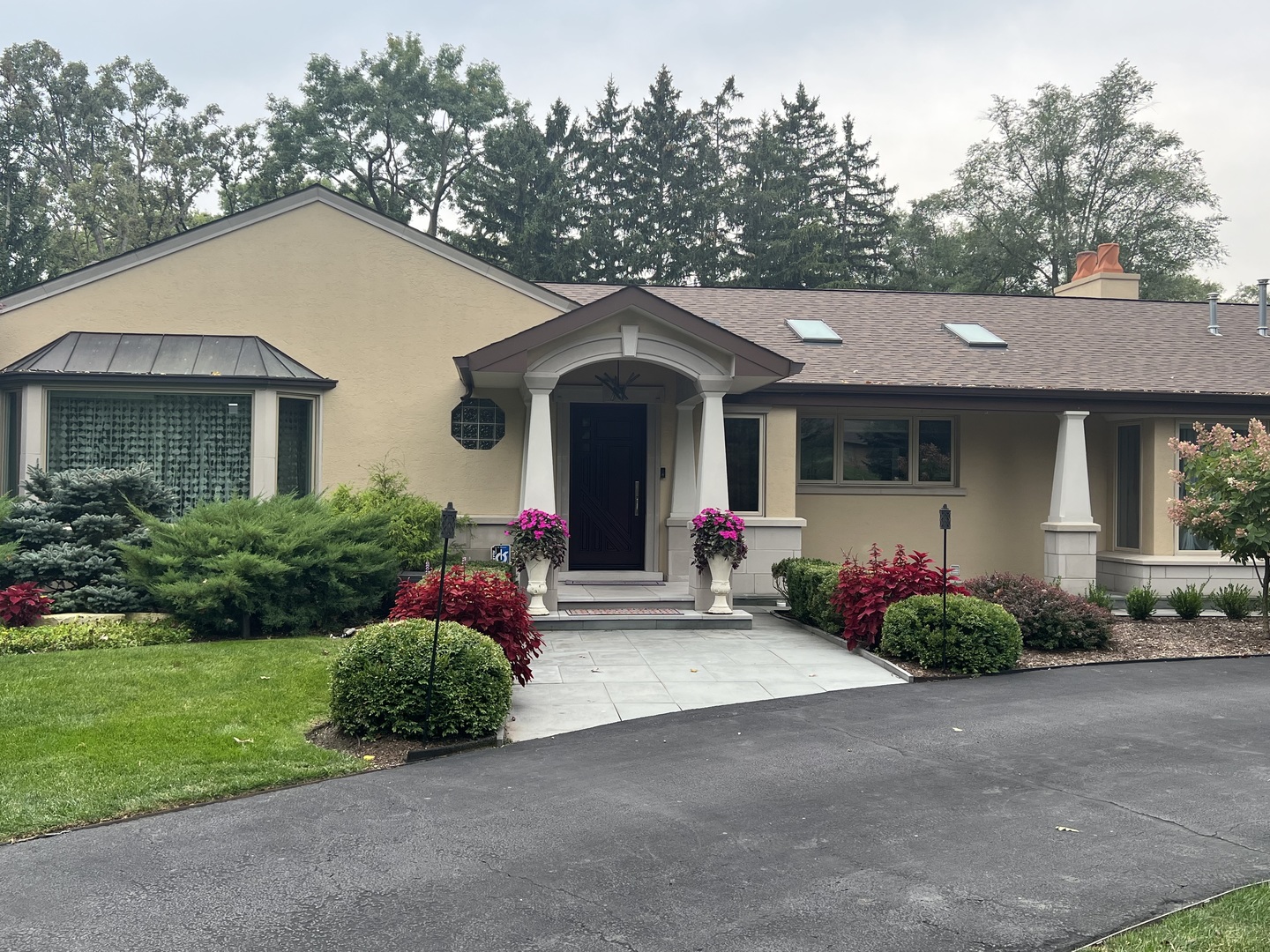 1122 Estate Lane