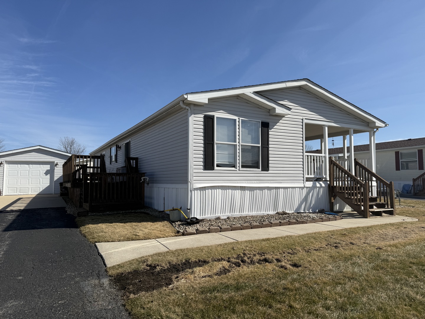 17 BOBWHITE Lane