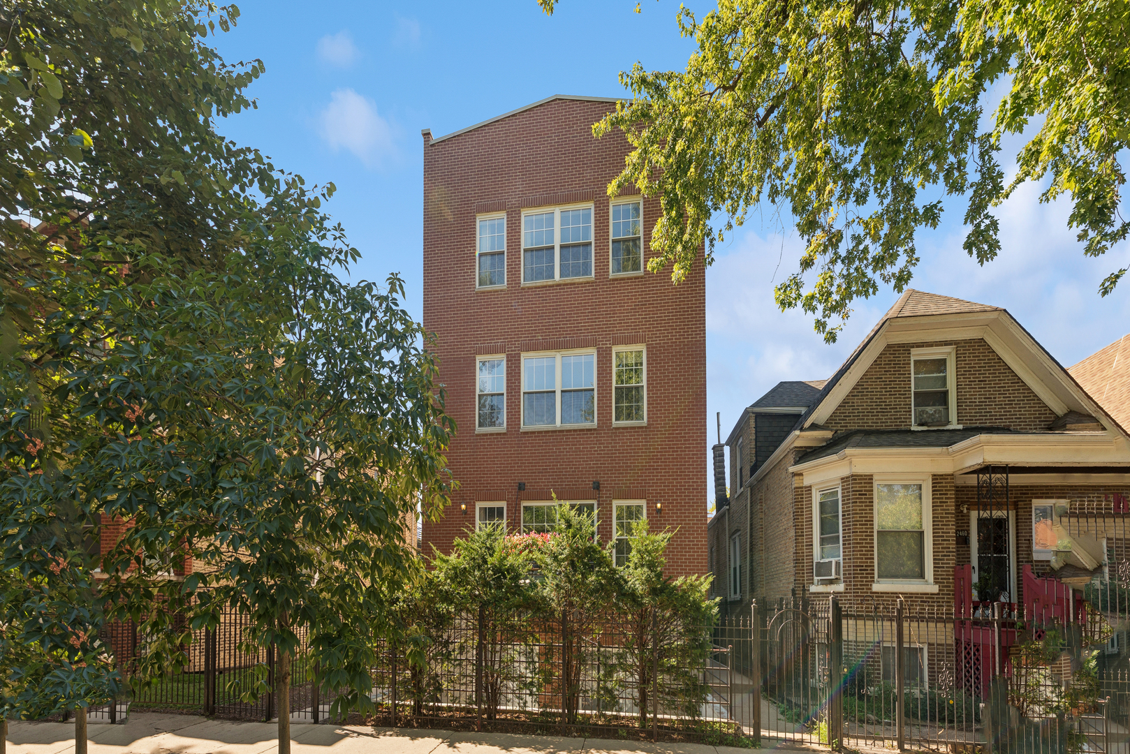 2458 Linden Place