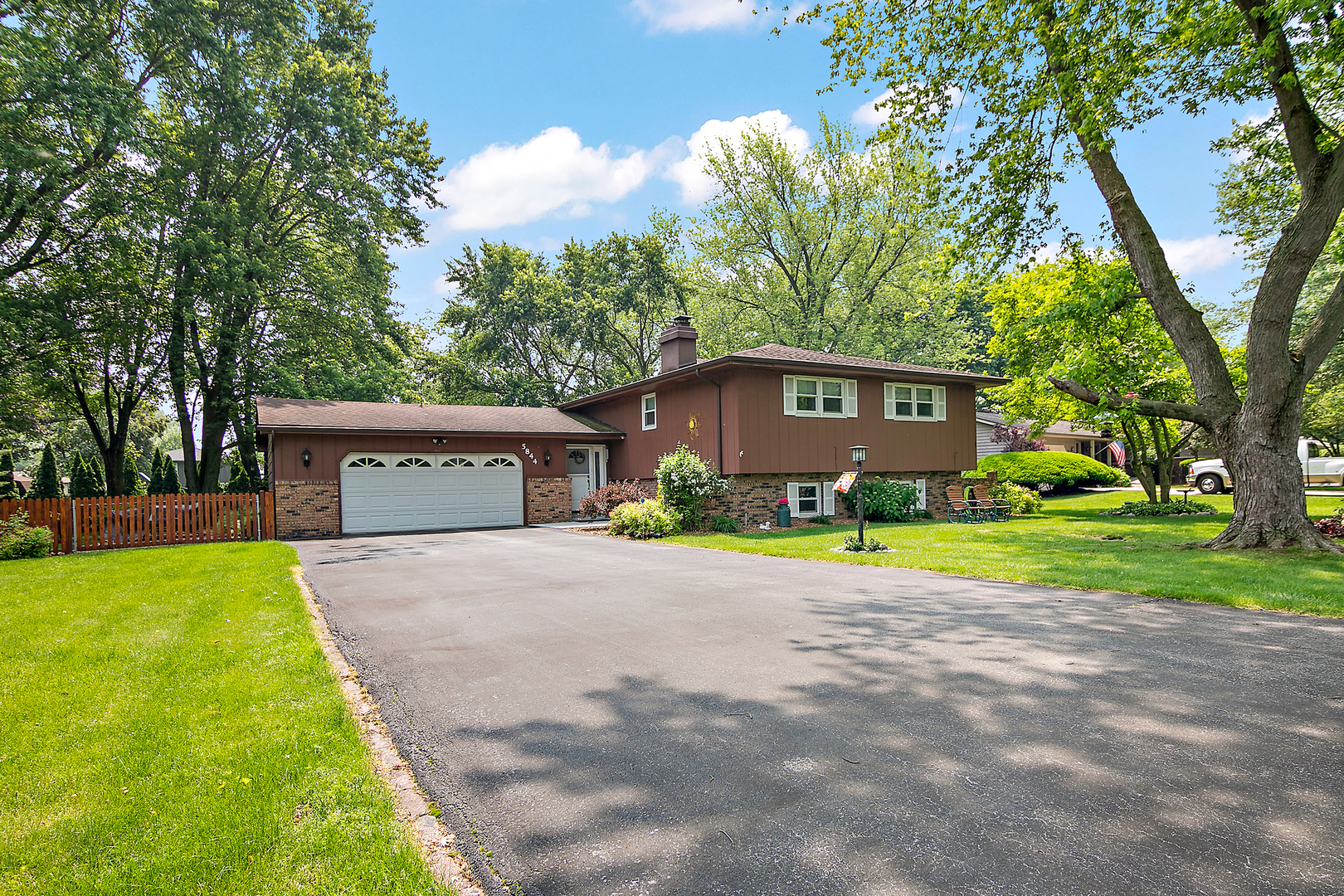5844 Muriel Lane