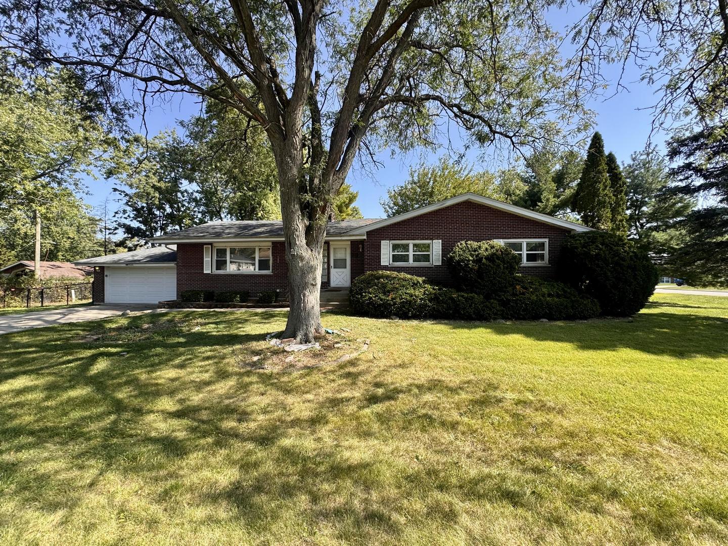 425 Cottonwood Road