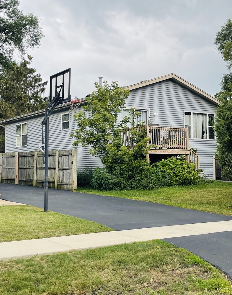 319 Beachview Drive