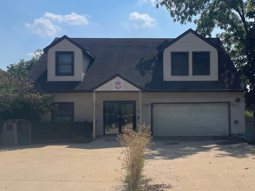 1203 Lisle Place