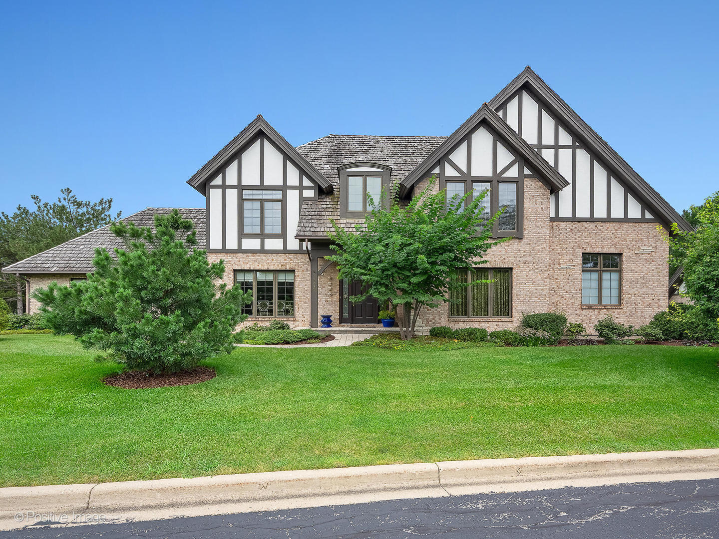 802 Kenmare Drive