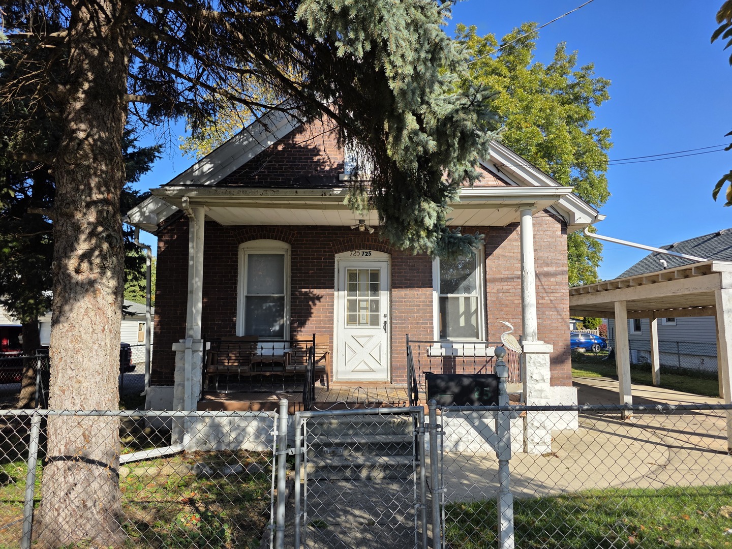 725 Chase Avenue