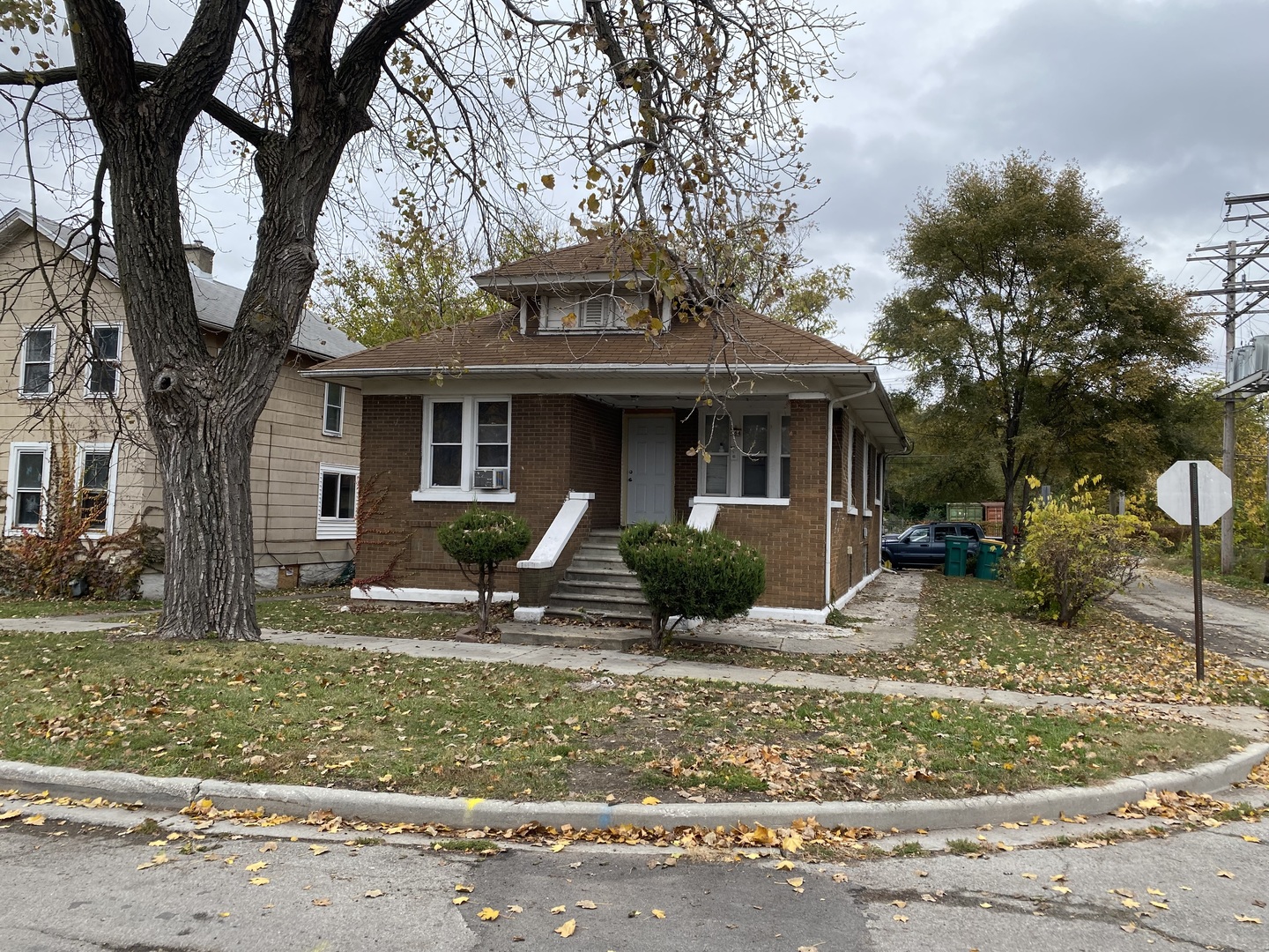464 Ottawa Street