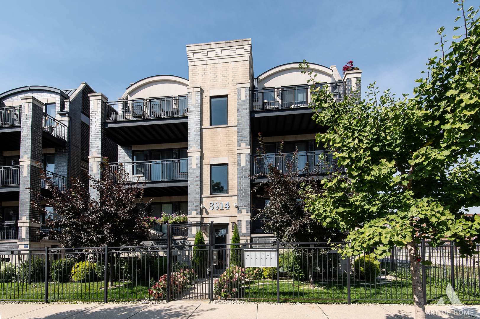 3914 King Drive