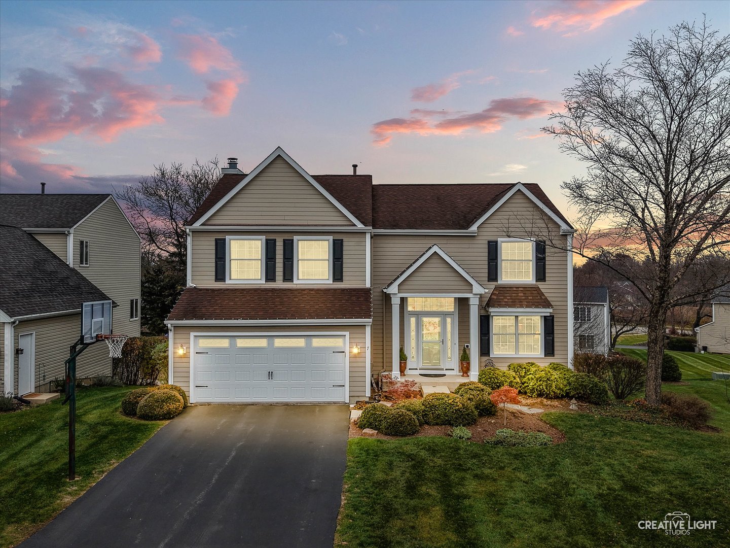 7 Falcon Ridge Court