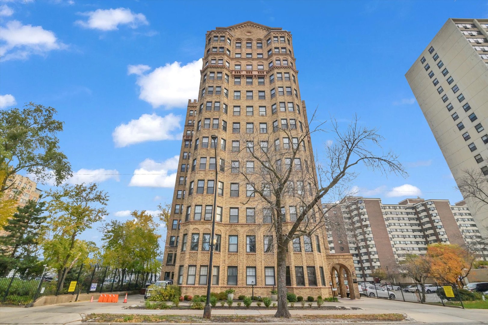 7321 SOUTH SHORE Drive