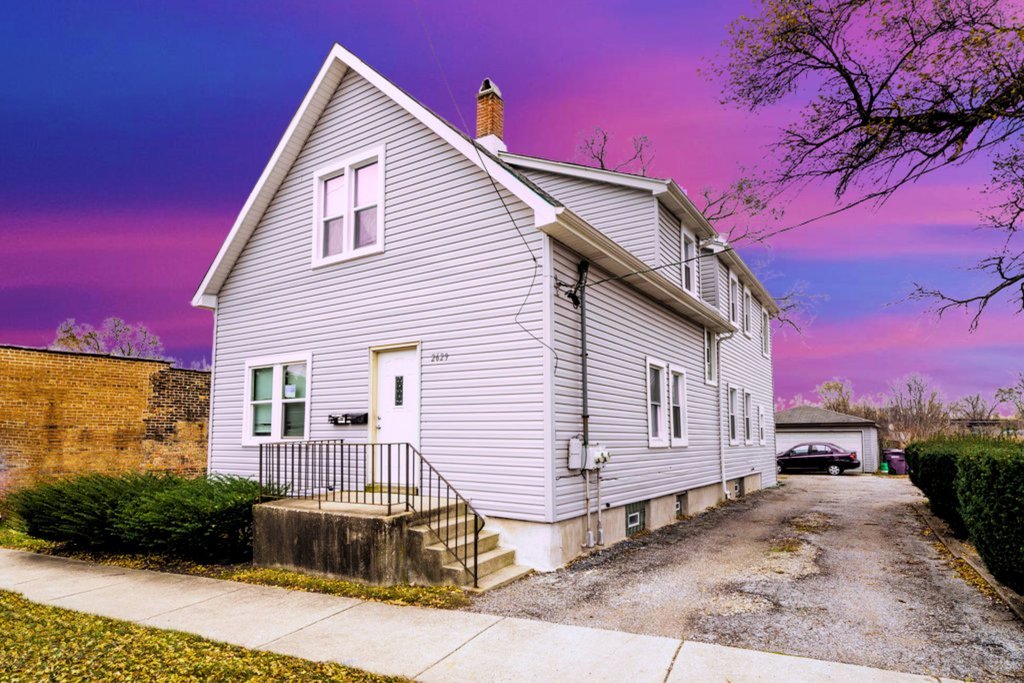 2629 Broadway Street