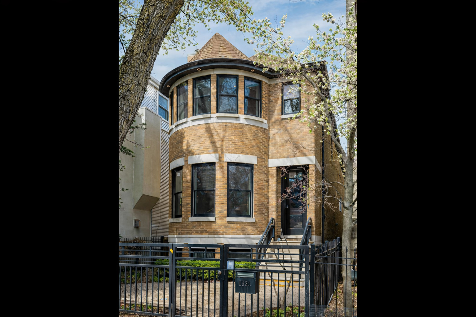 1532 Wolfram Street