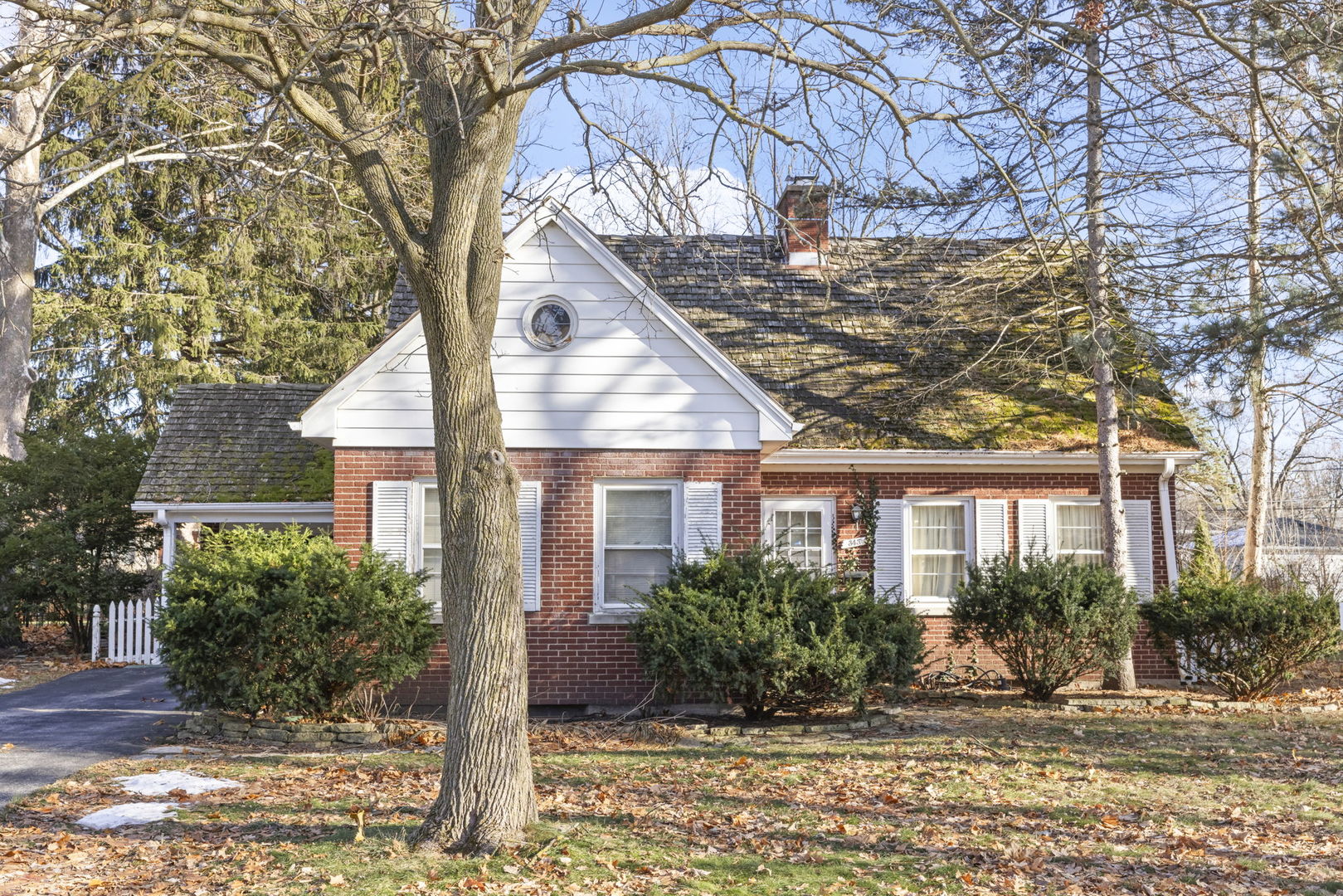 345 Woodstock Avenue