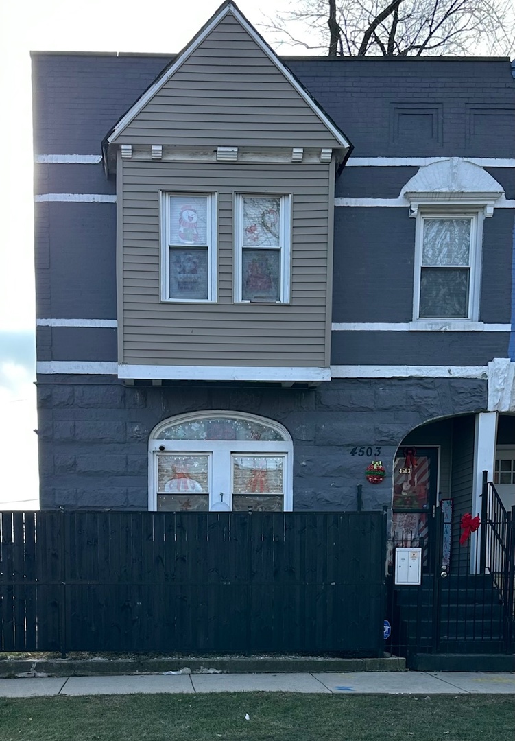4503 Congress Parkway