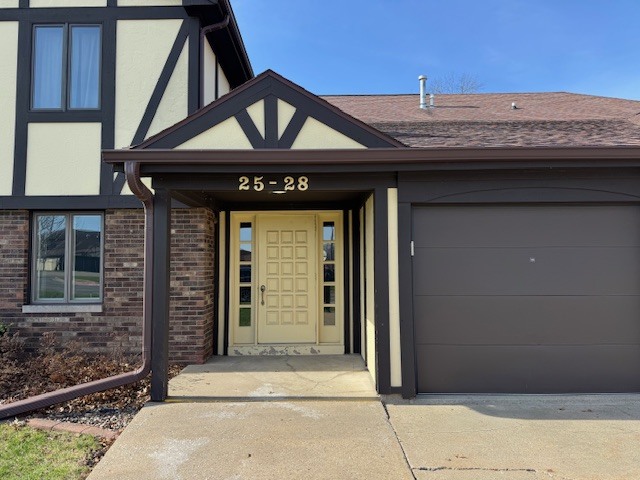 25 Crystal Court