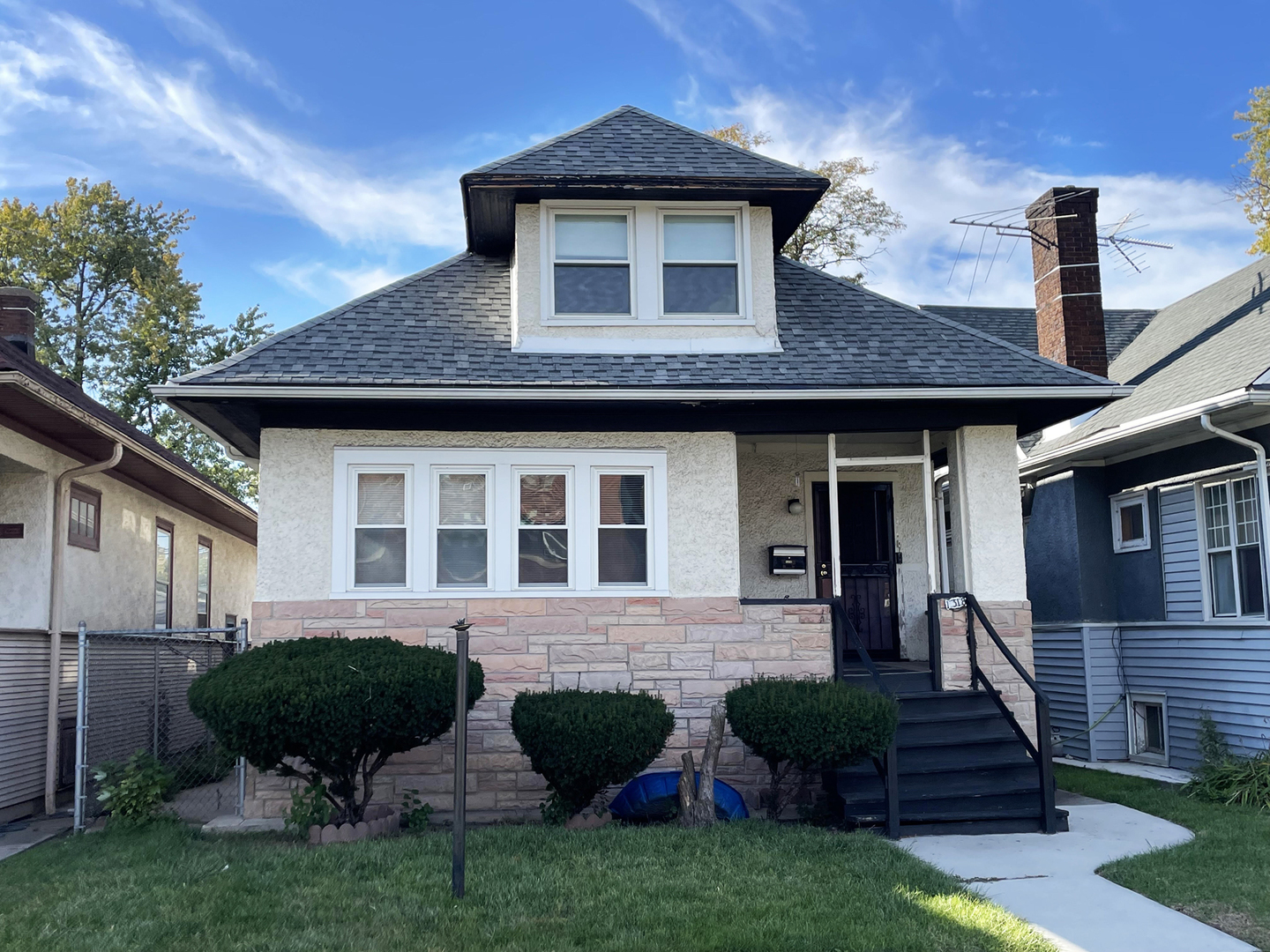 1318 Menard Avenue