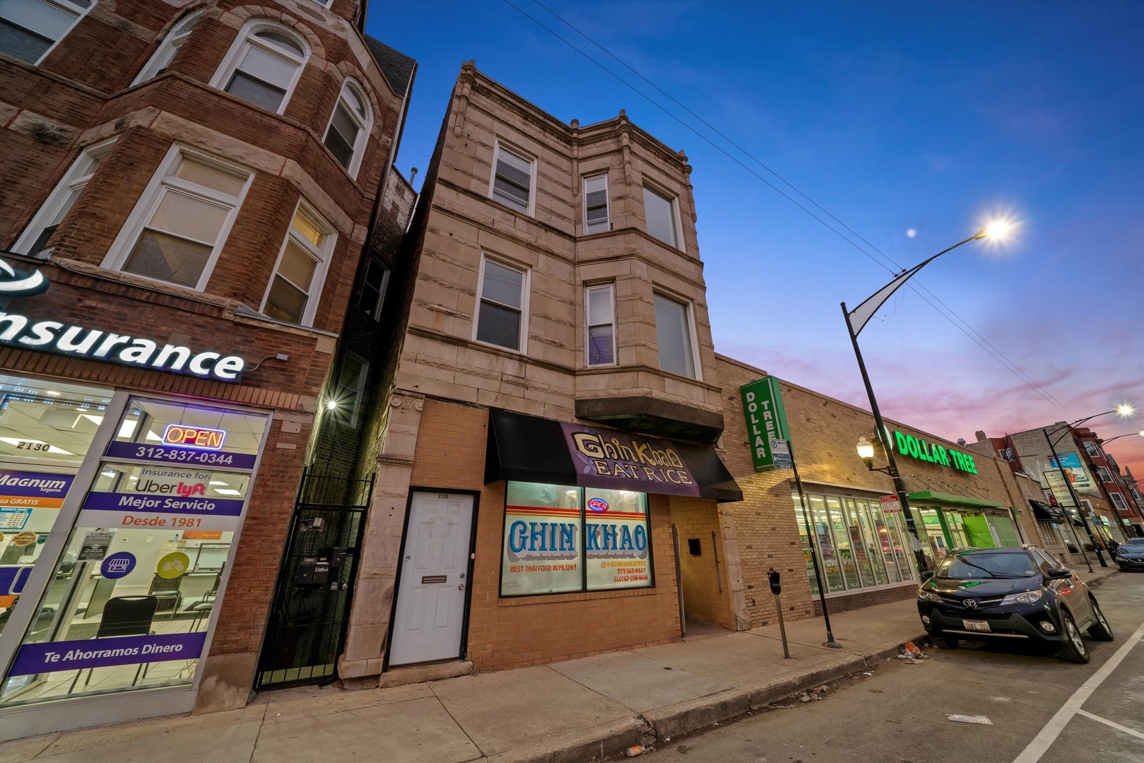2128 CERMAK Road