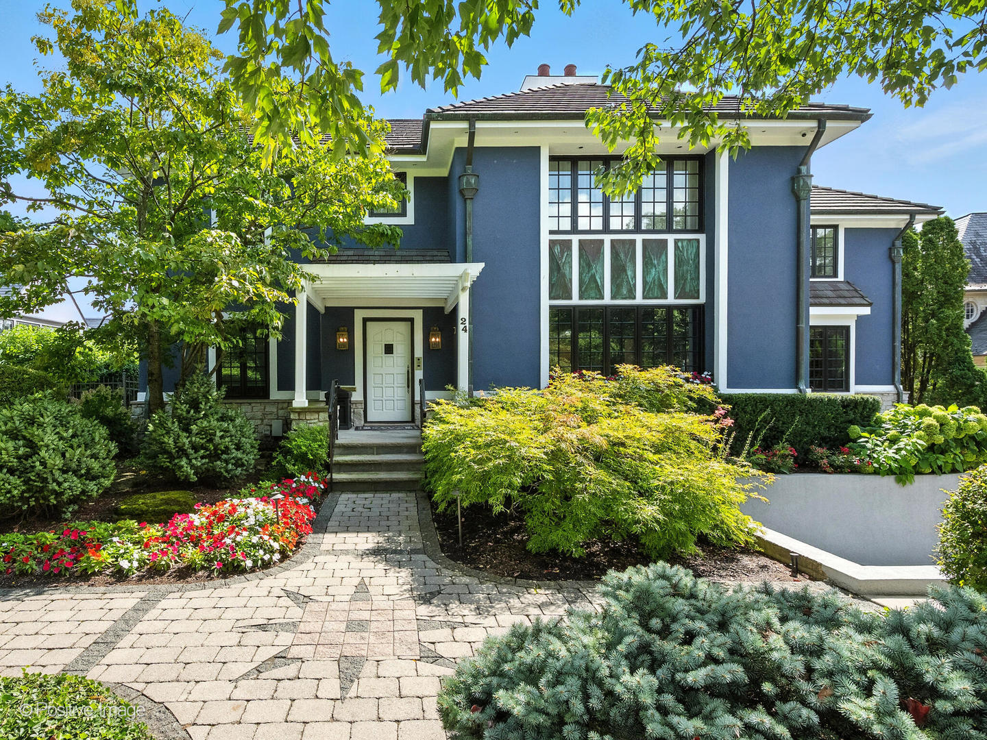 24 WASHINGTON Circle