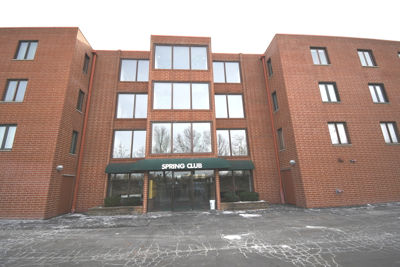 1S045 Spring Road