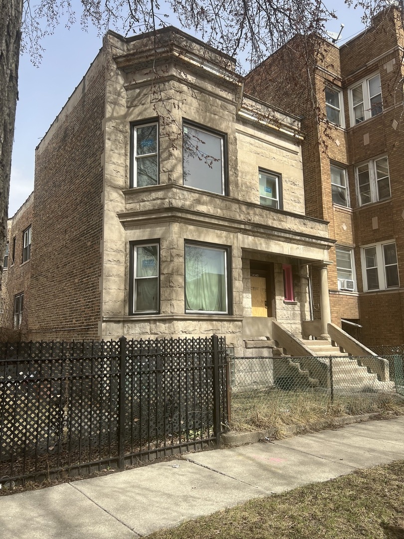 4340 Jackson Boulevard
