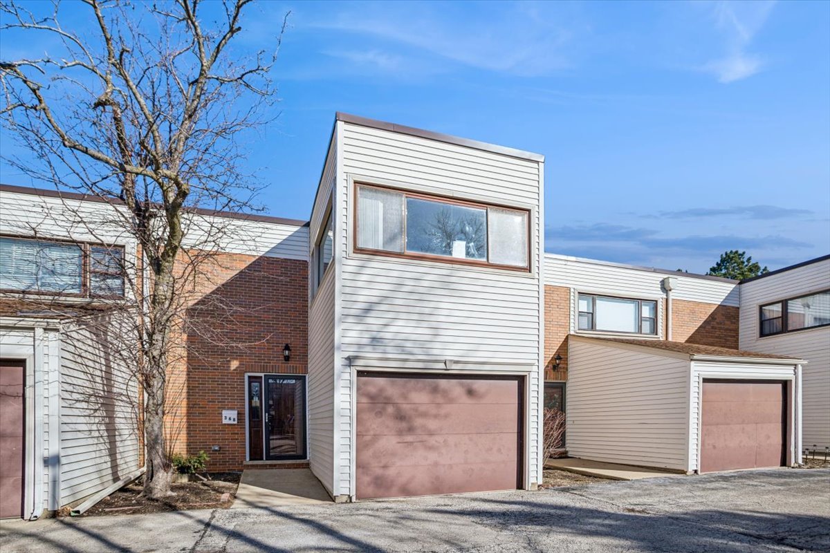 368 Willow Tree Court
